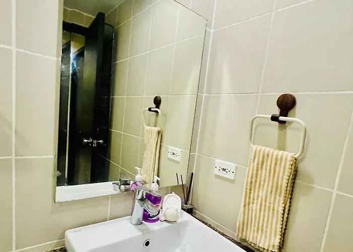 Manhattan Plaza - 1 Executive Br In Araneta * Manila